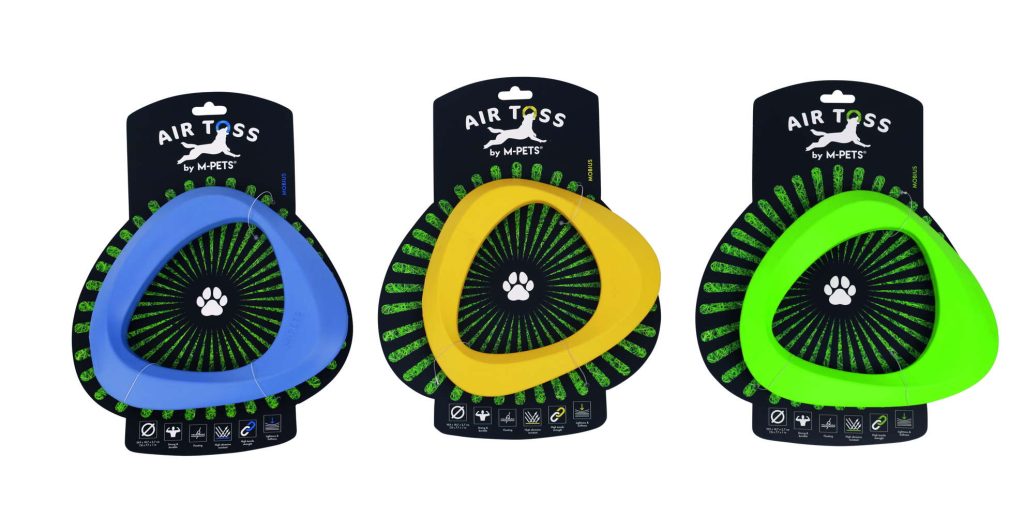 M PETS 10657817 10658206 10656899 Air Toss Dog toy mobius Family Product with packaging VER CMYK 1