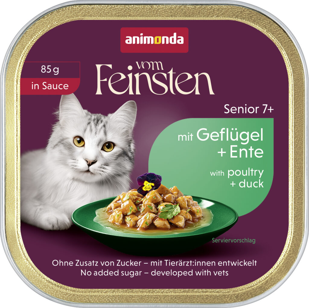 NOWOŚĆ! Tacka 85 g – wejście do świata premium Vom Feinsten 12 83677 Vom Feinsten Katze Senior in Sauce mit GeflAgel Ente 85g 72dpi 1920x1912px 5 NR 51150 1